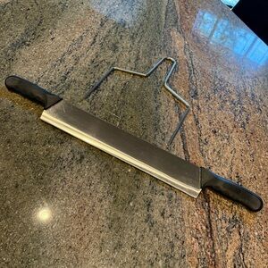 Winco 15” Blade Double Handle Cheese or Pizza Knife & Large Cheese Slicer